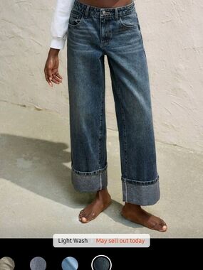 SHEIN Light Wash Straight-Leg Jeans